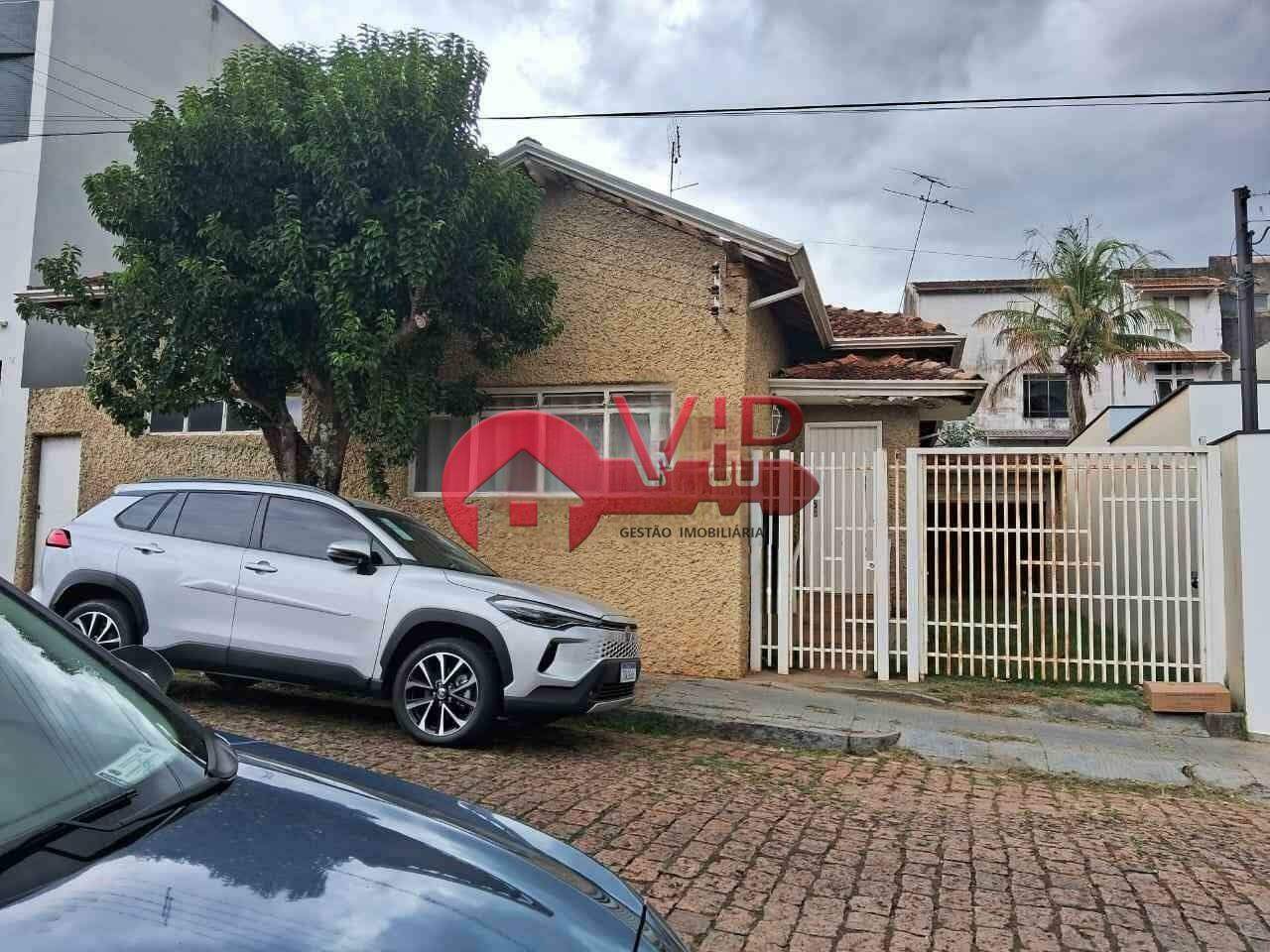 Casa à venda no Centro: 