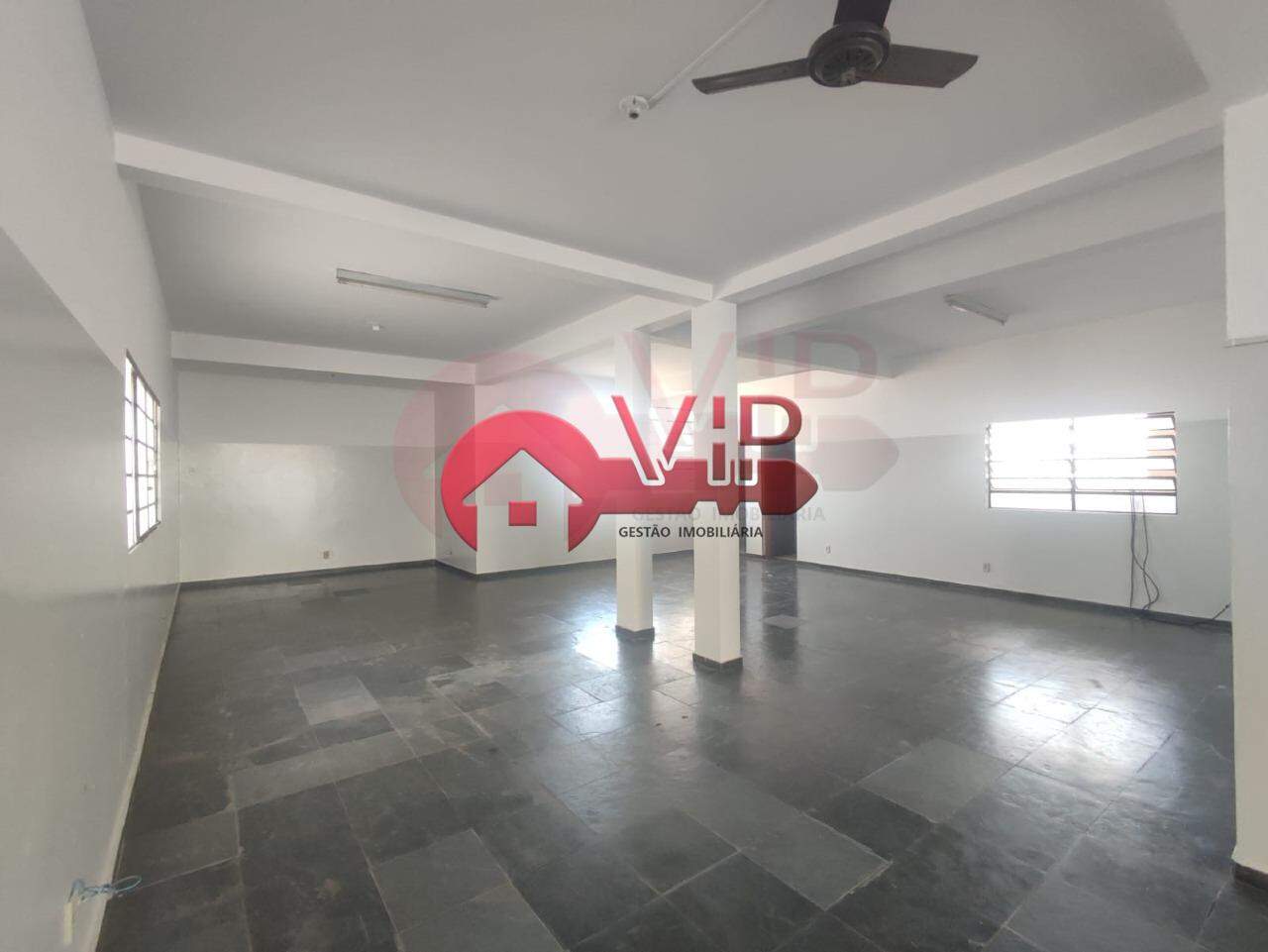 Comercial para aluguel no Centro: 