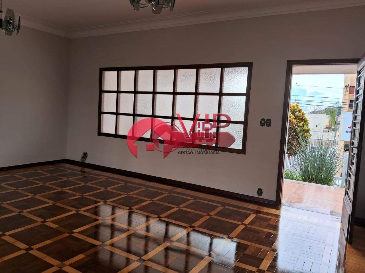 Casa à venda no Centro: 