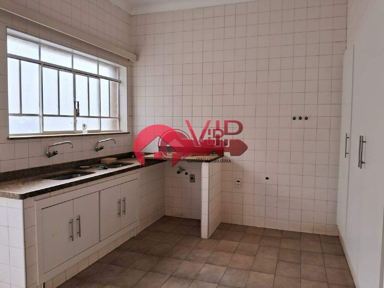 Casa à venda no Centro: 