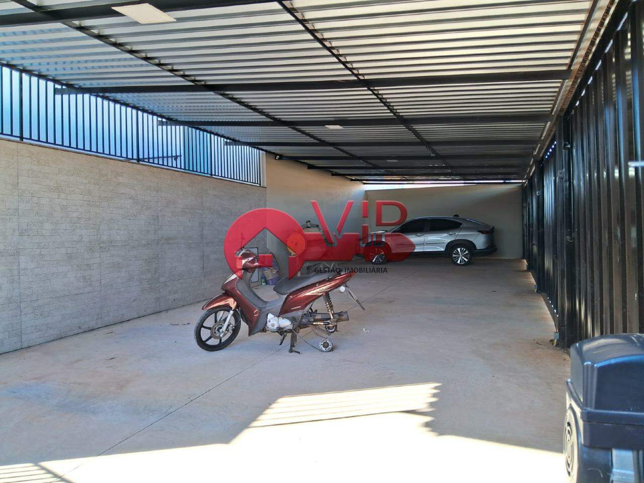 Apartamento à venda no Jardim das Hortências: Garagem