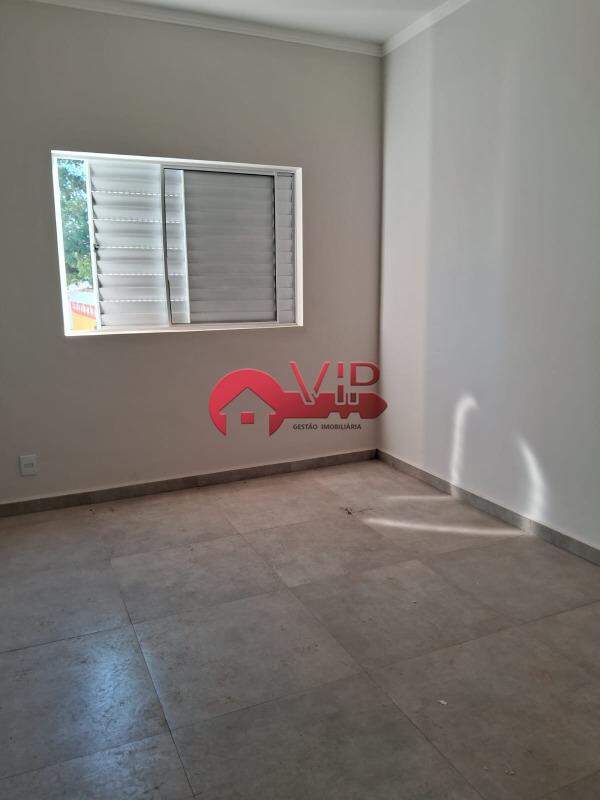 Apartamento à venda no Jardim das Hortências: Dormitório I