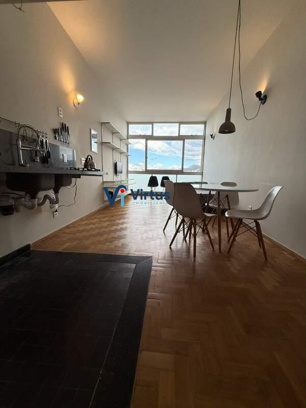 Apartamento à venda no Santo Agostinho: Sala dois ambientes