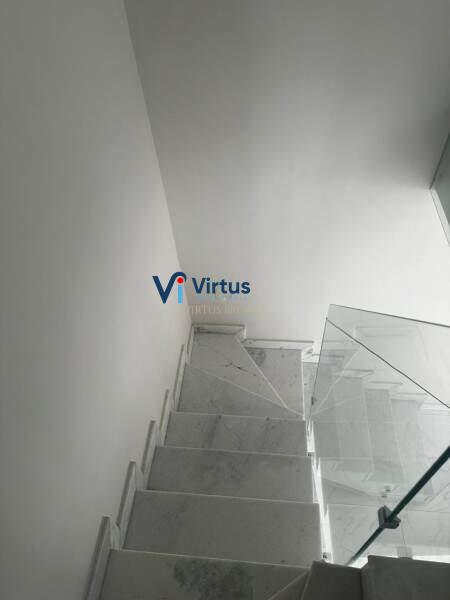 Casa Duplex à venda no Santa Cruz: 