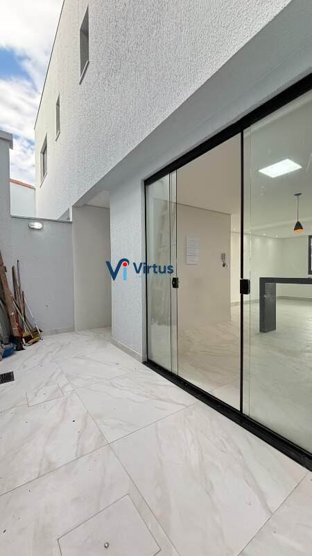 Casa Geminada à venda no Planalto: 