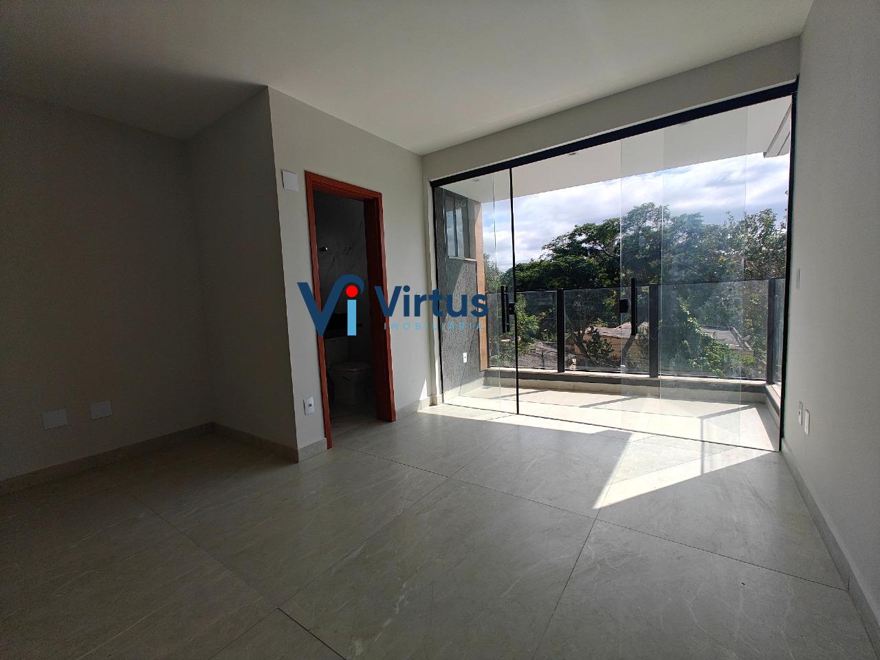 Casa Duplex à venda no Planalto: 