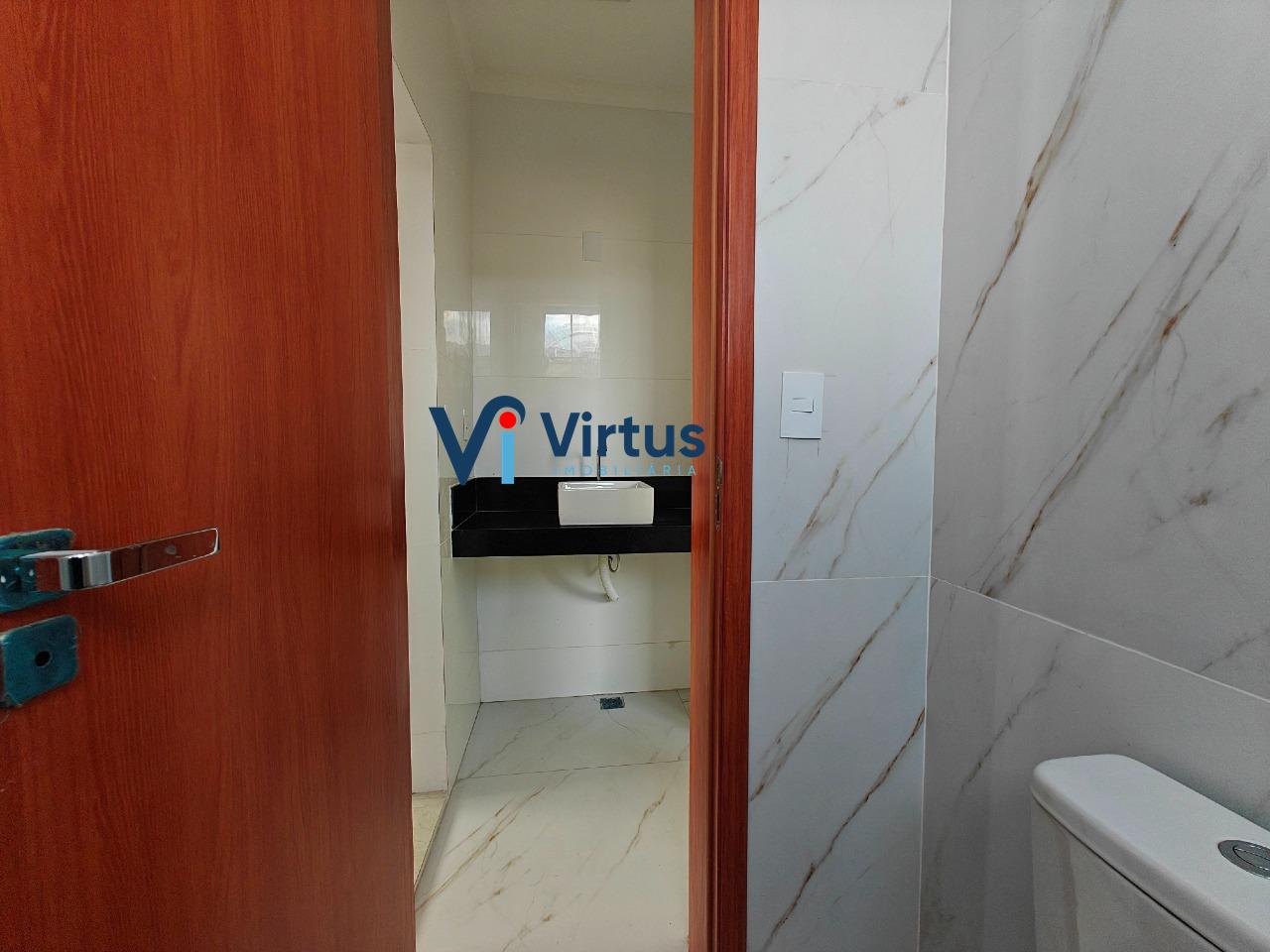 Casa Duplex à venda no Planalto: 