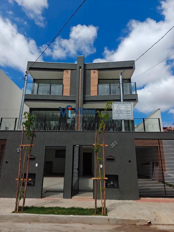 Casa Duplex à venda no Planalto: 