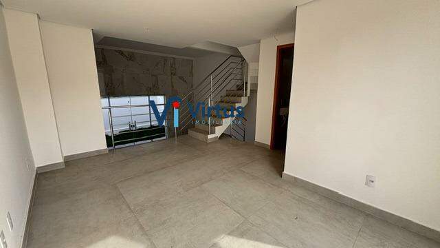 Casa Duplex à venda no Leticia: 