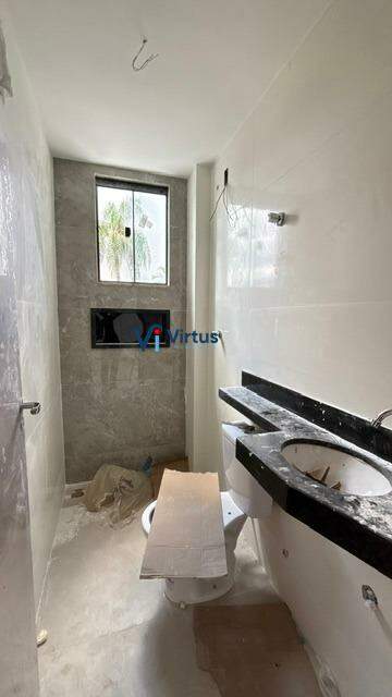 Apartamento à venda no Santa Branca: banho social