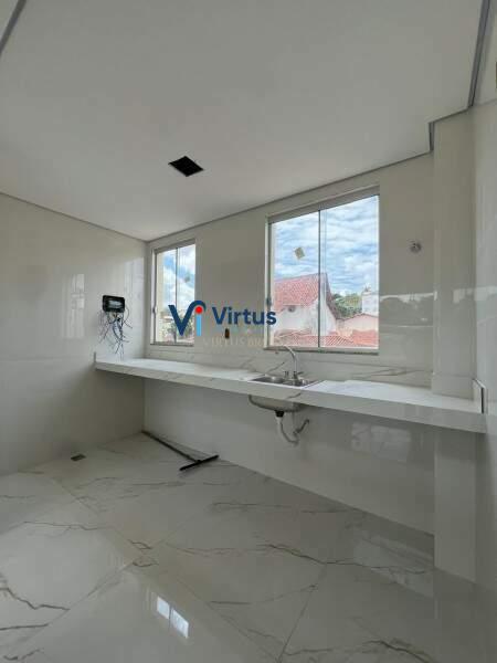 Cobertura à venda no Santa Amélia: 