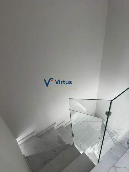 Casa Duplex à venda no Santa Cruz: 