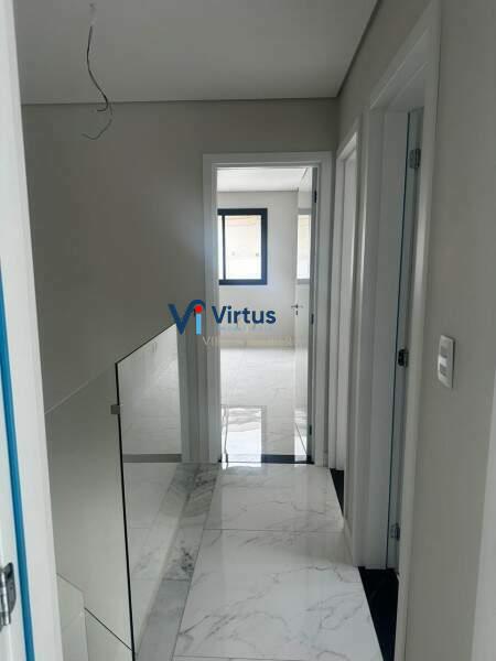 Casa Duplex à venda no Santa Cruz: 