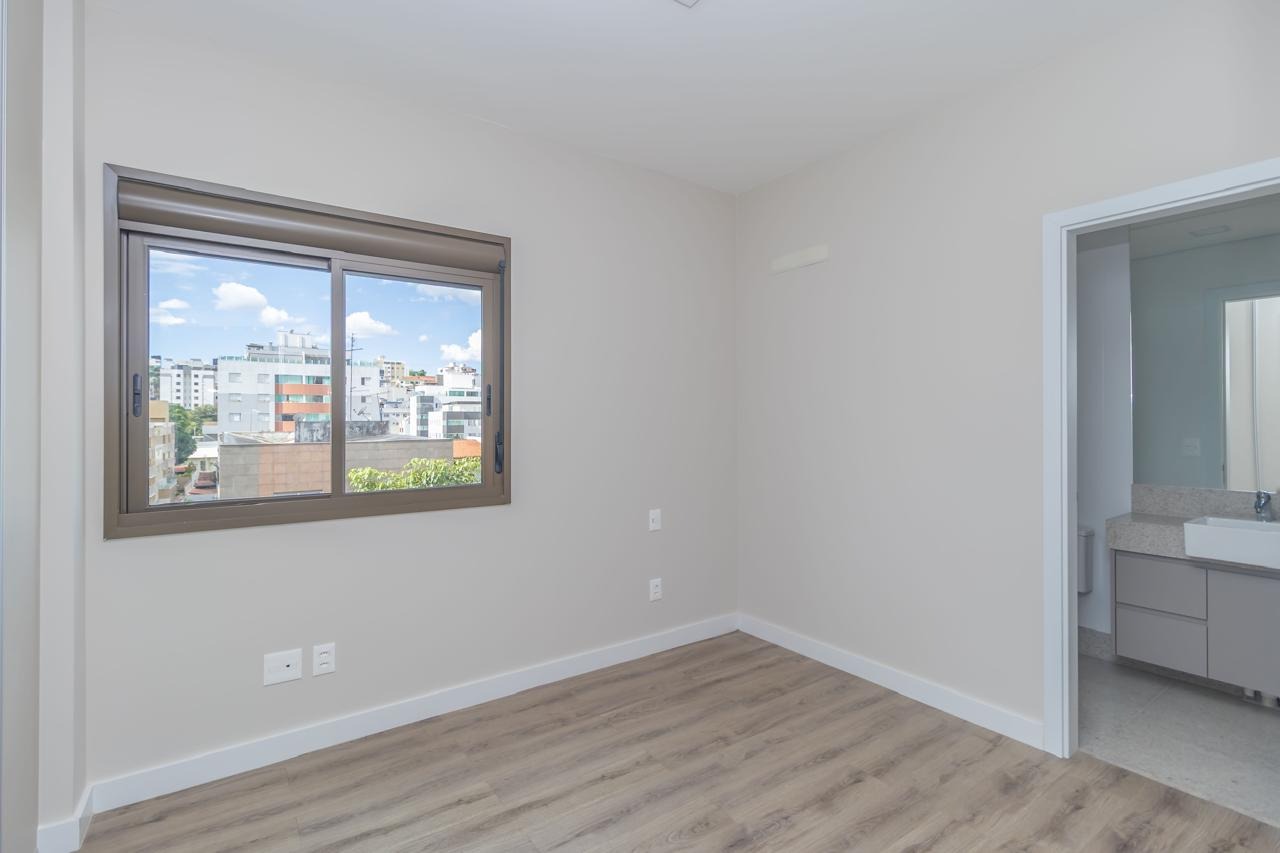 Apartamento à venda no Cidade Nova: 1º Quarto suíte