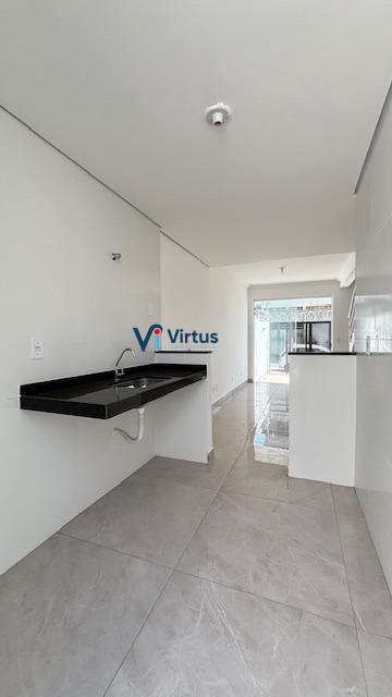 Casa Geminada à venda no Piratininga: 