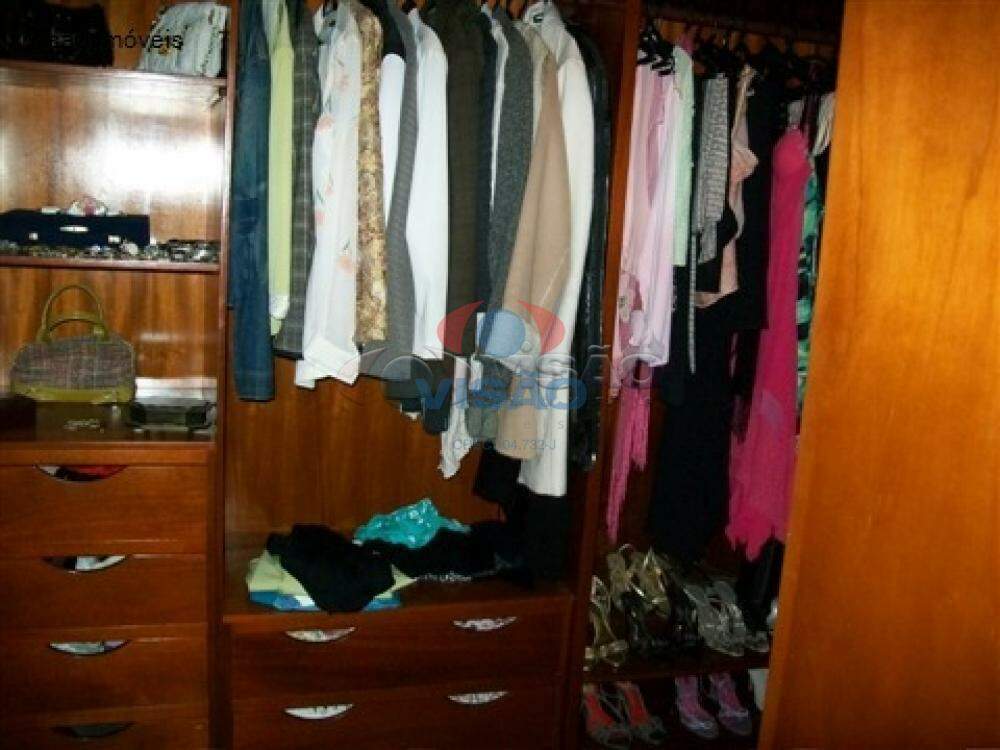 Casa em condomínio à venda no Helvétia: 