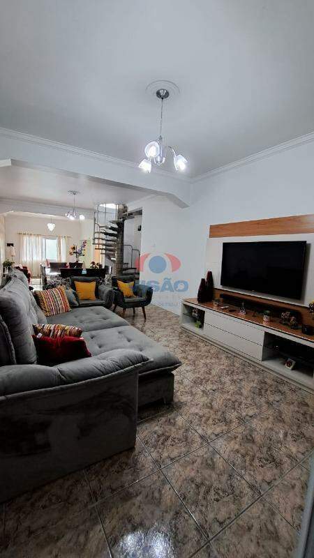 Casa - Sobrado à venda no Jardim Regina: 