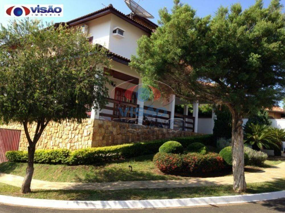 Casa em condomínio à venda no Village Terras de Indaia: