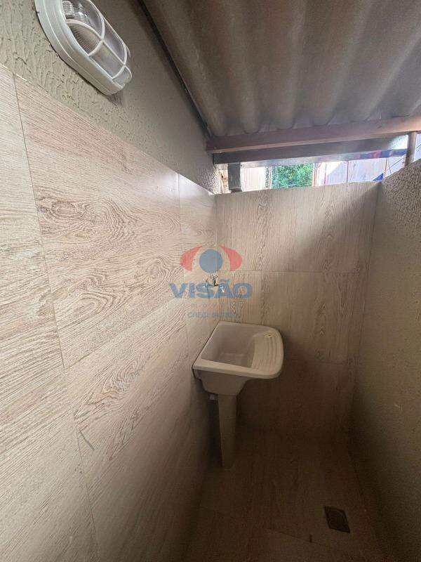 Casa para aluguel no Vila Brizolla: 