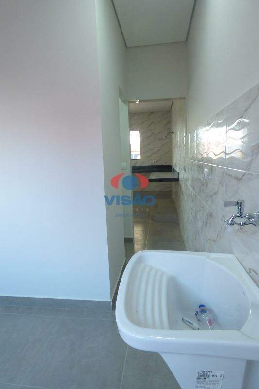 Casa à venda no Residencial Monte Verde: lavanderia superior