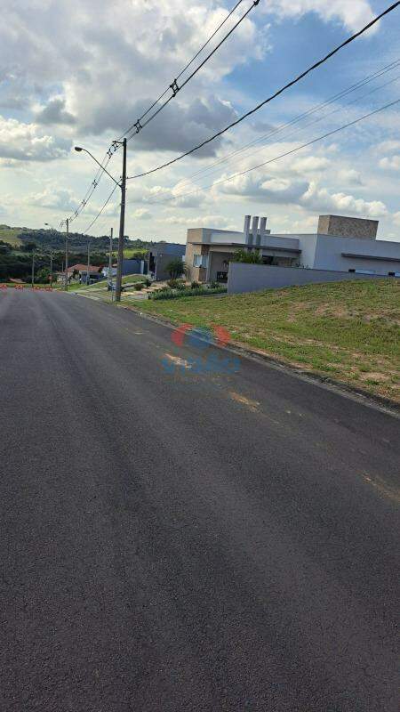 Terreno em condomínio à venda no Jardim Quintas da Terracota: 