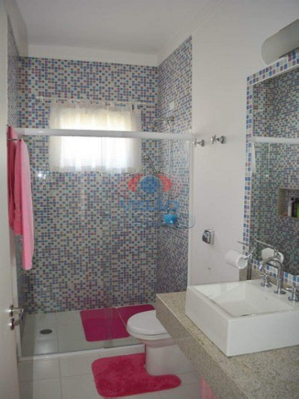Casa em condomínio à venda no Jardim Portal dos Ipês: 