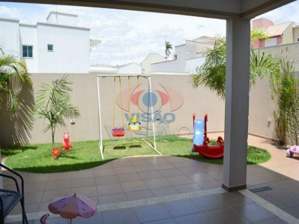 Casa em condomínio à venda no Jardim Portal dos Ipês: 