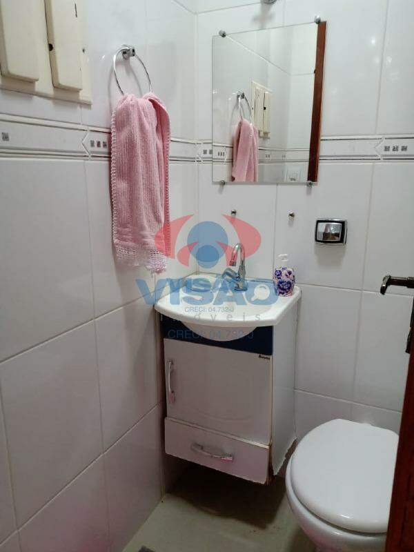 Casa à venda no Jardim Santiago: 