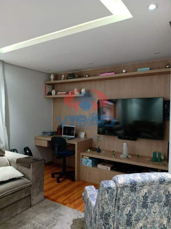 Casa à venda no Jardim Santiago: 