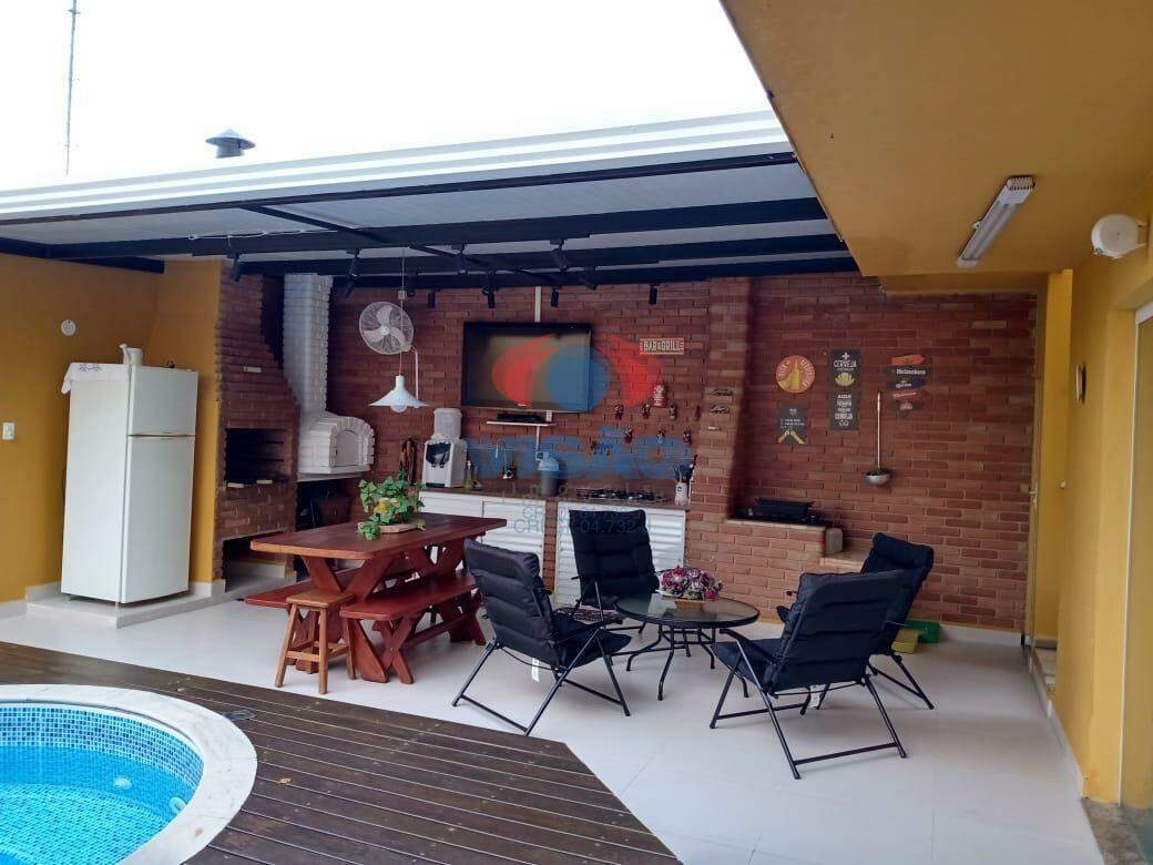 Casa à venda no Jardim Santiago: 