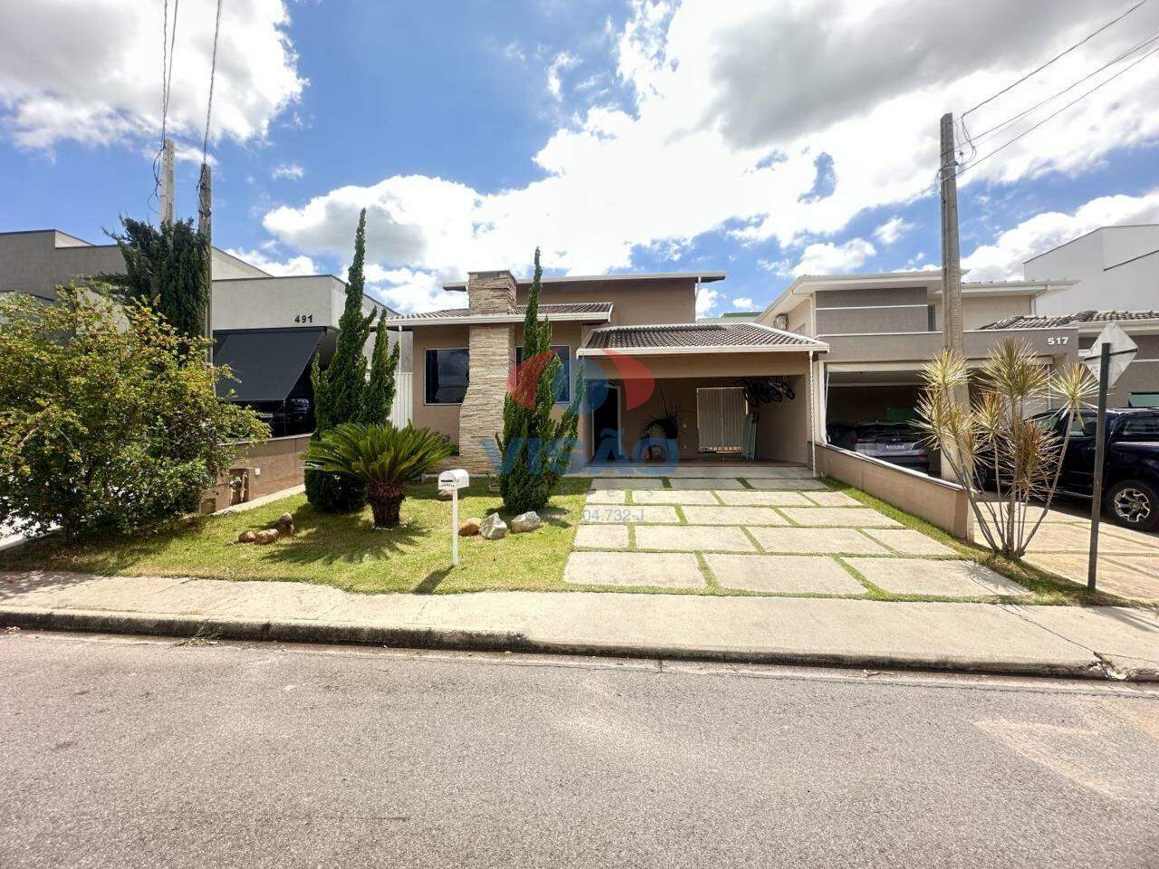 Casa em condomínio à venda no Jardim Reserva Bom Viver de Indaiatuba: Fachada