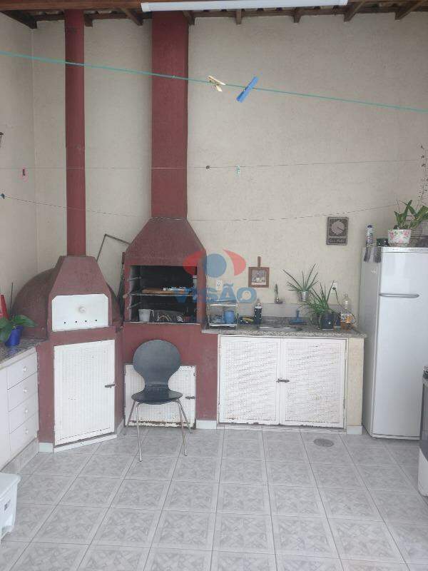 Casa em condomínio à venda no Chácara do Trevo: 