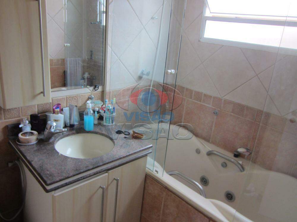 Casa em condomínio à venda no Chácara do Trevo: 