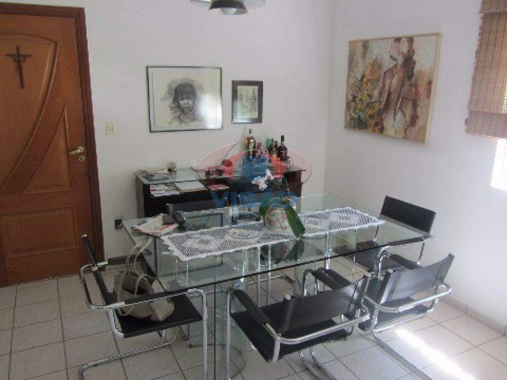 Casa em condomínio à venda no Chácara do Trevo: 