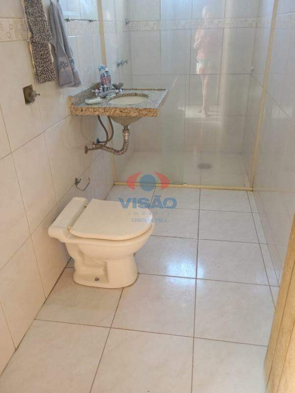 Casa - Sobrado à venda no Jardim Sevilha: Banheiro