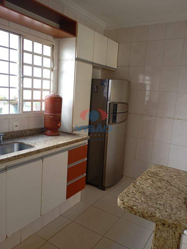 Casa - Sobrado à venda no Jardim Sevilha: Cozinha