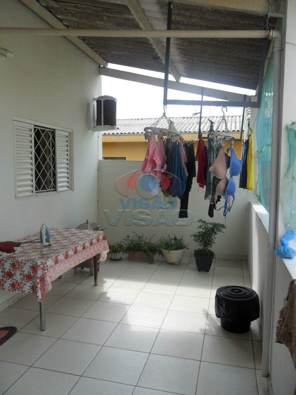 Casa - Sobrado à venda no Jardim Morada do Sol: Área de Serviço