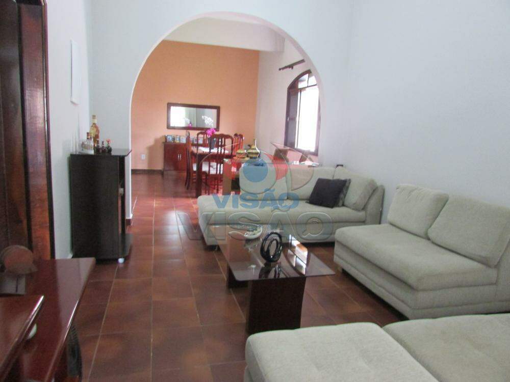 Casa em condomínio à venda no Chácara Belvedere: Sala