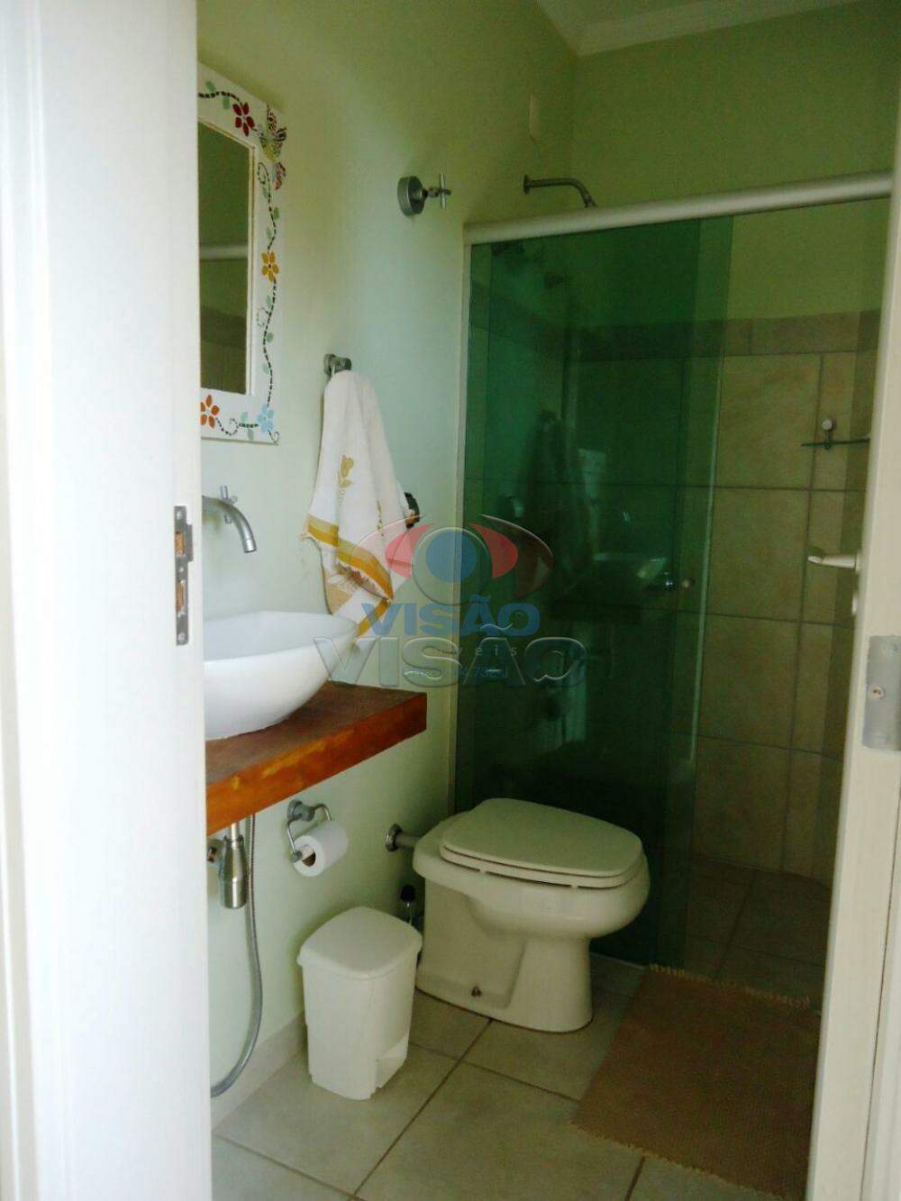 Casa em condomínio à venda no Chácara Areal: Banheiro