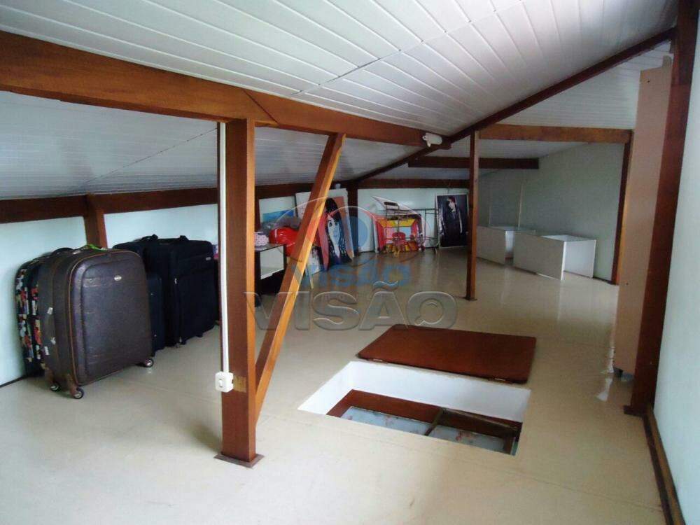 Casa em condomínio à venda no Chácara Areal: 