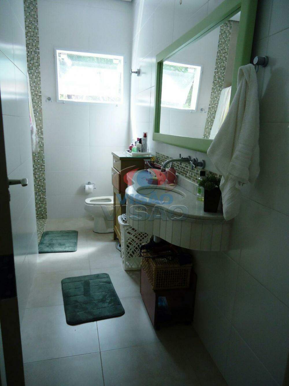 Casa em condomínio à venda no Chácara Areal: Banheiro