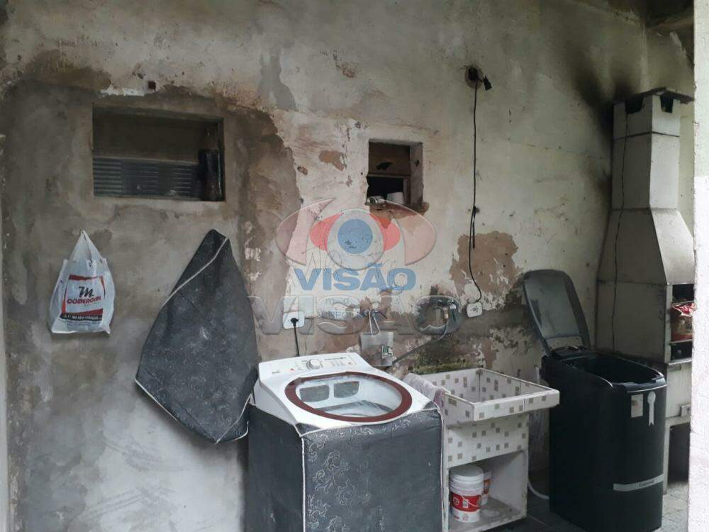 Casa à venda no Jardim Morada do Sol: Área de Sefviço