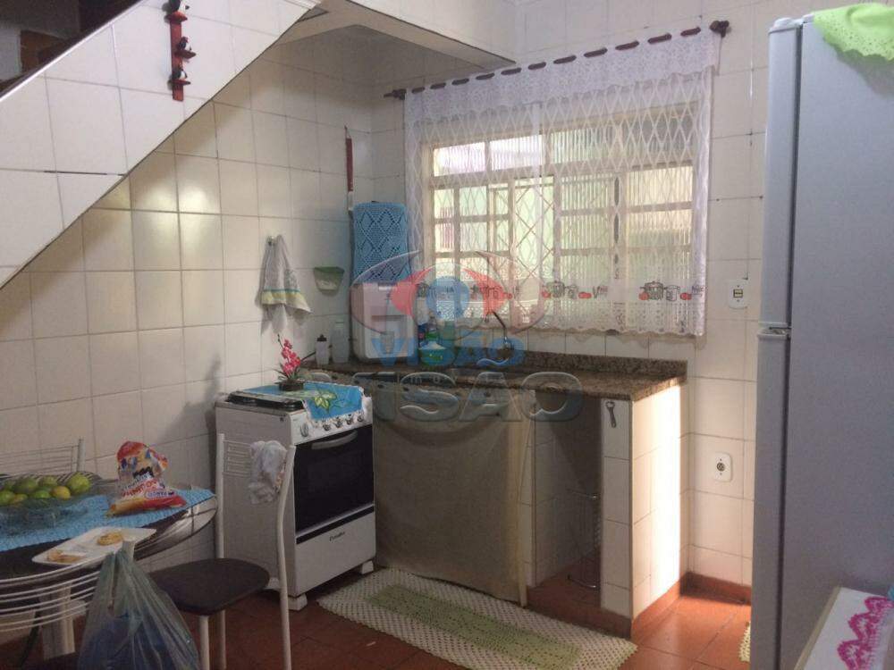 Casa à venda no Jardim Eldorado: Cozinha casa fundos