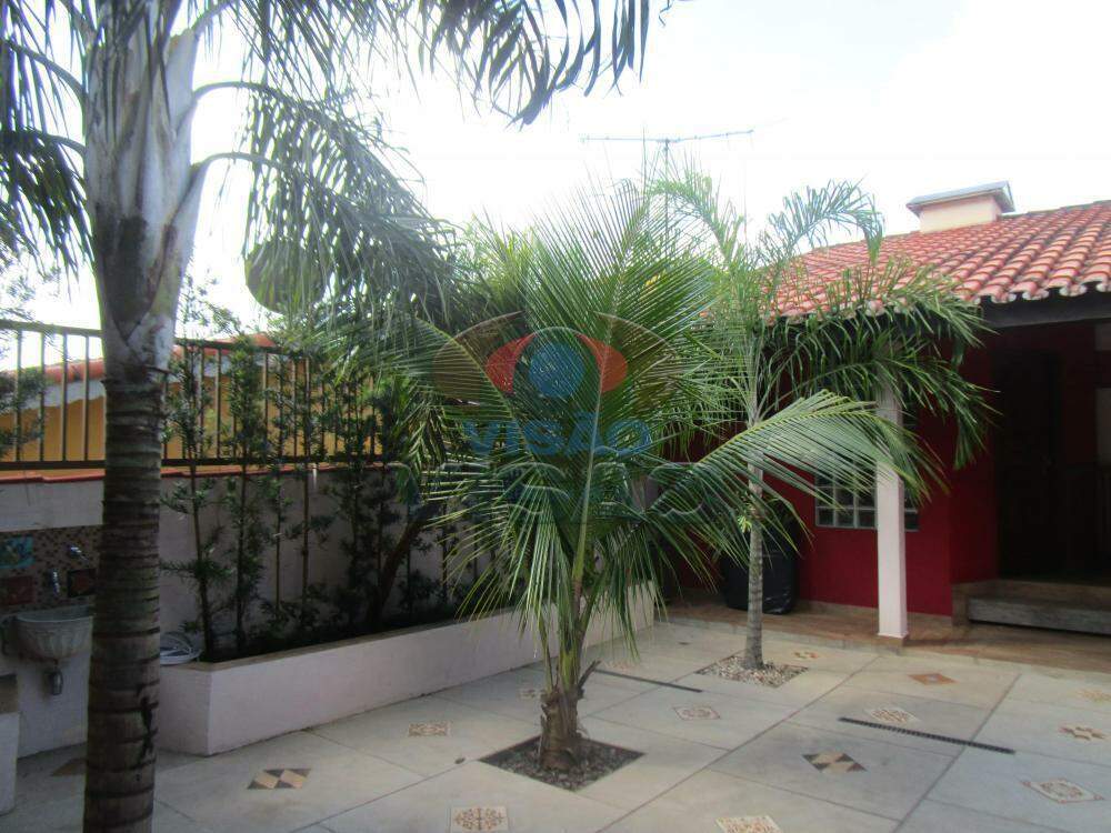 Casa - Sobrado à venda no Jardim Olinda: Área Externa