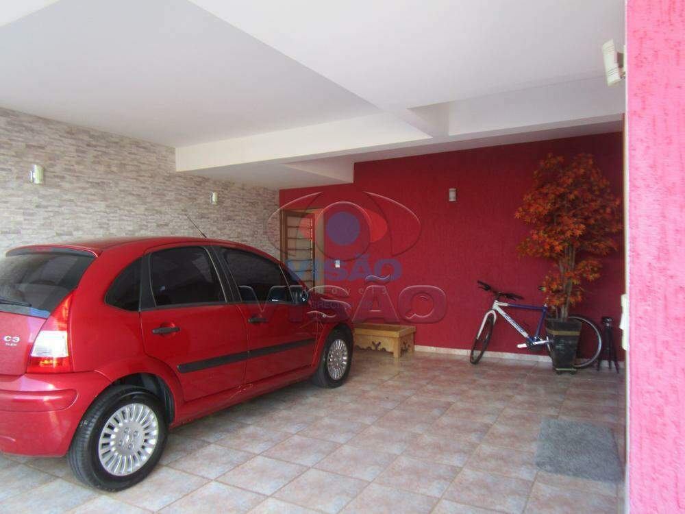 Casa - Sobrado à venda no Jardim Olinda: Garagem