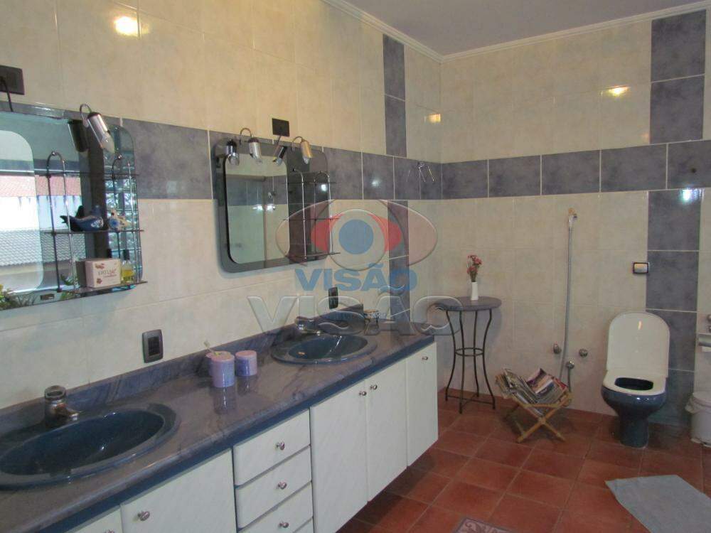 Casa - Sobrado à venda no Vila Suíça: Banheiro Suite 1
