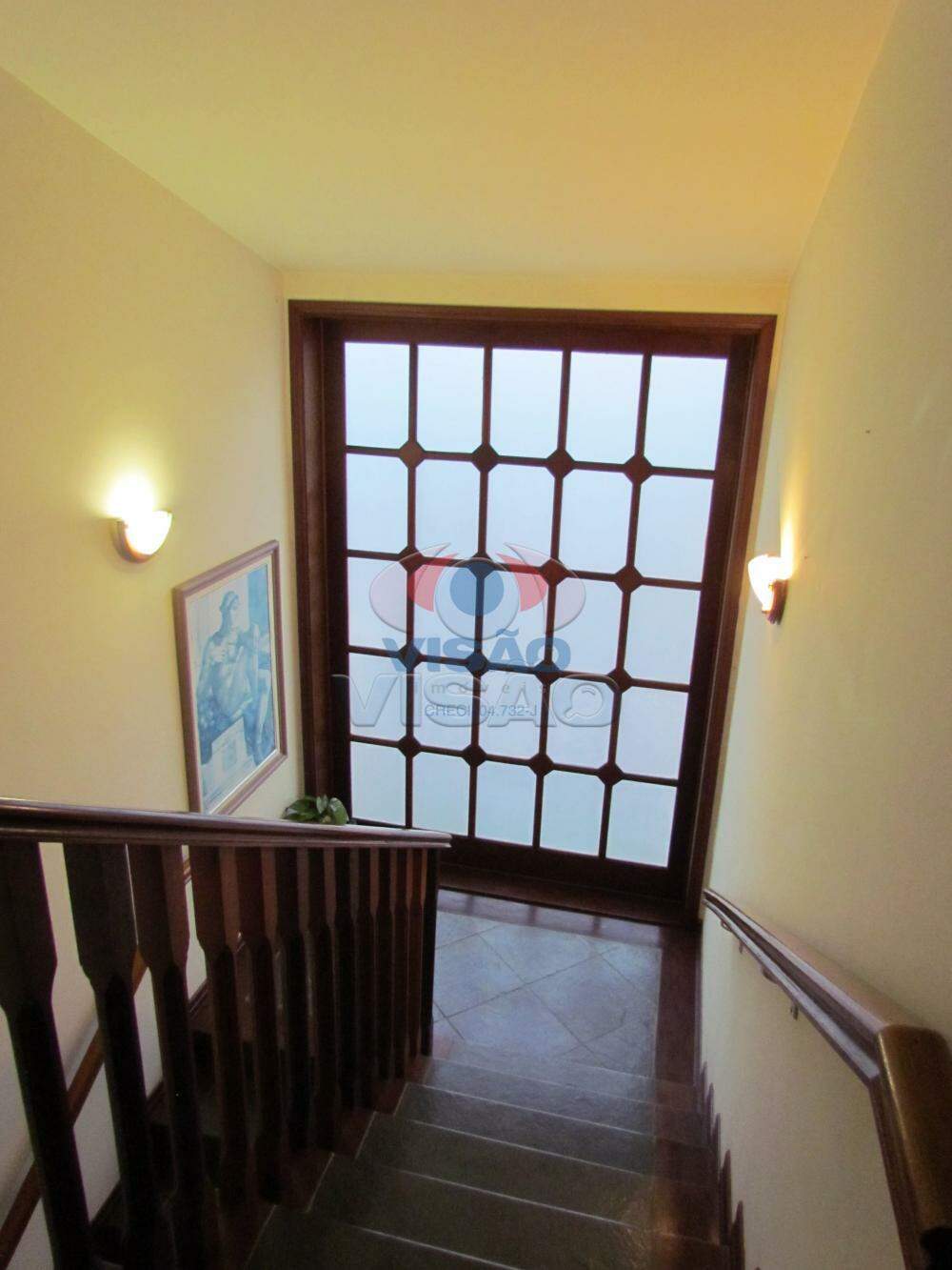Casa - Sobrado à venda no Vila Suíça: Escada