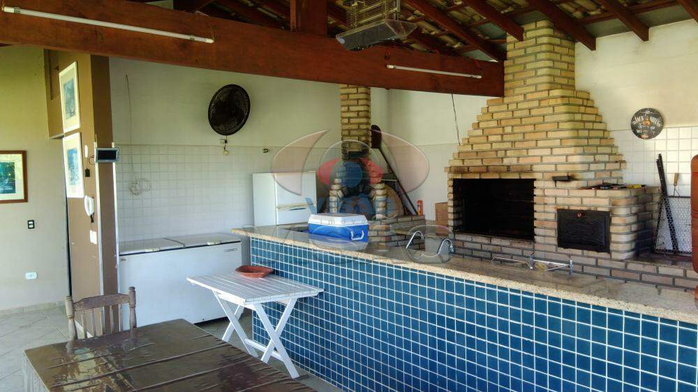 Chácara à venda no Núcleo Residencial Professor Carlos Aldrovandi: Churrasqueira