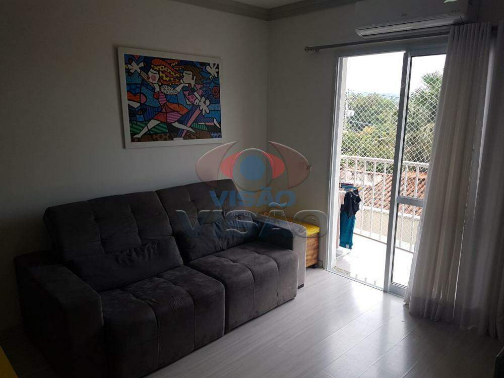 Apartamento à venda no Jardim Três Marias: 