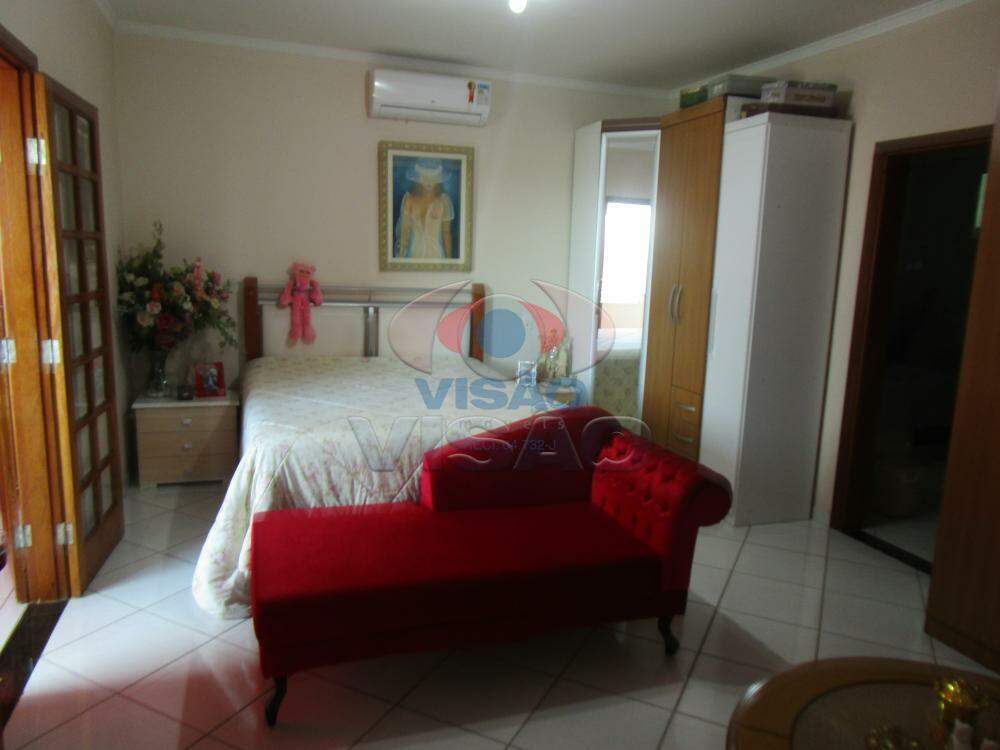 Casa - Sobrado à venda no Jardim do Sol: 